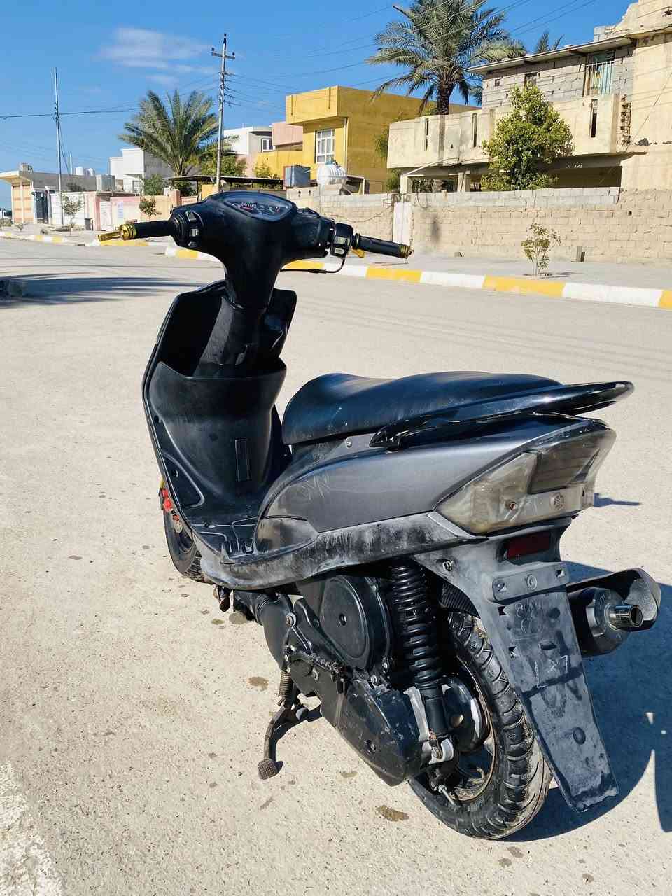 سلام عليكم ماكس للبيع
دراجة بيها تزويد دبلات وصالنصة رياضيFM
يدات بريك تزويد+يدات بانزين ترويد +جاملغ كاربون فايبر 
كلجات امامي خلفي رياضي +قايش رياضي 
عنوان ديالى كنعان السعر خاص
***********
