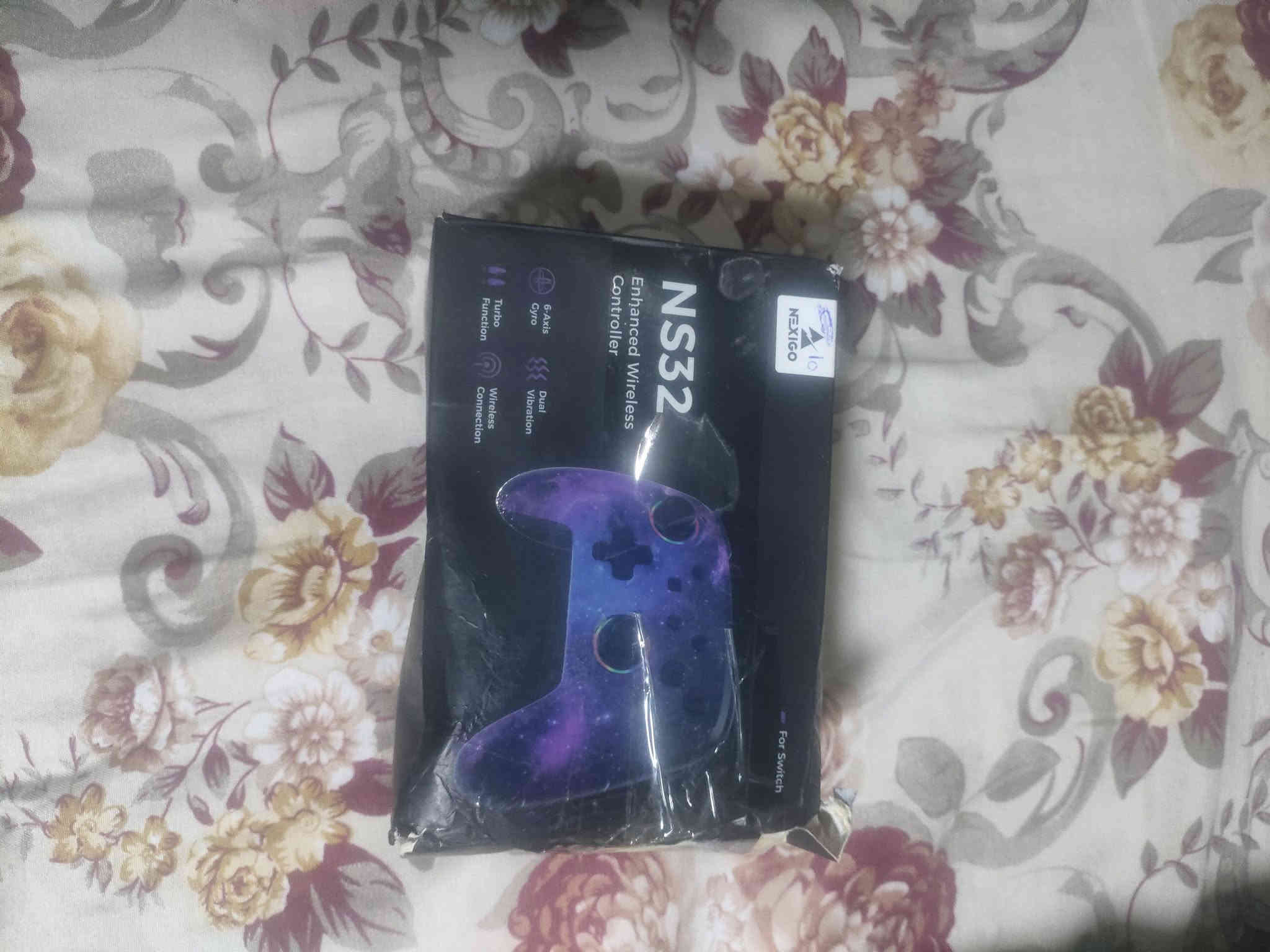 السلام عليكم ورحمه الله وبركاته انطي سعر وتعال اخذهن 
***********
