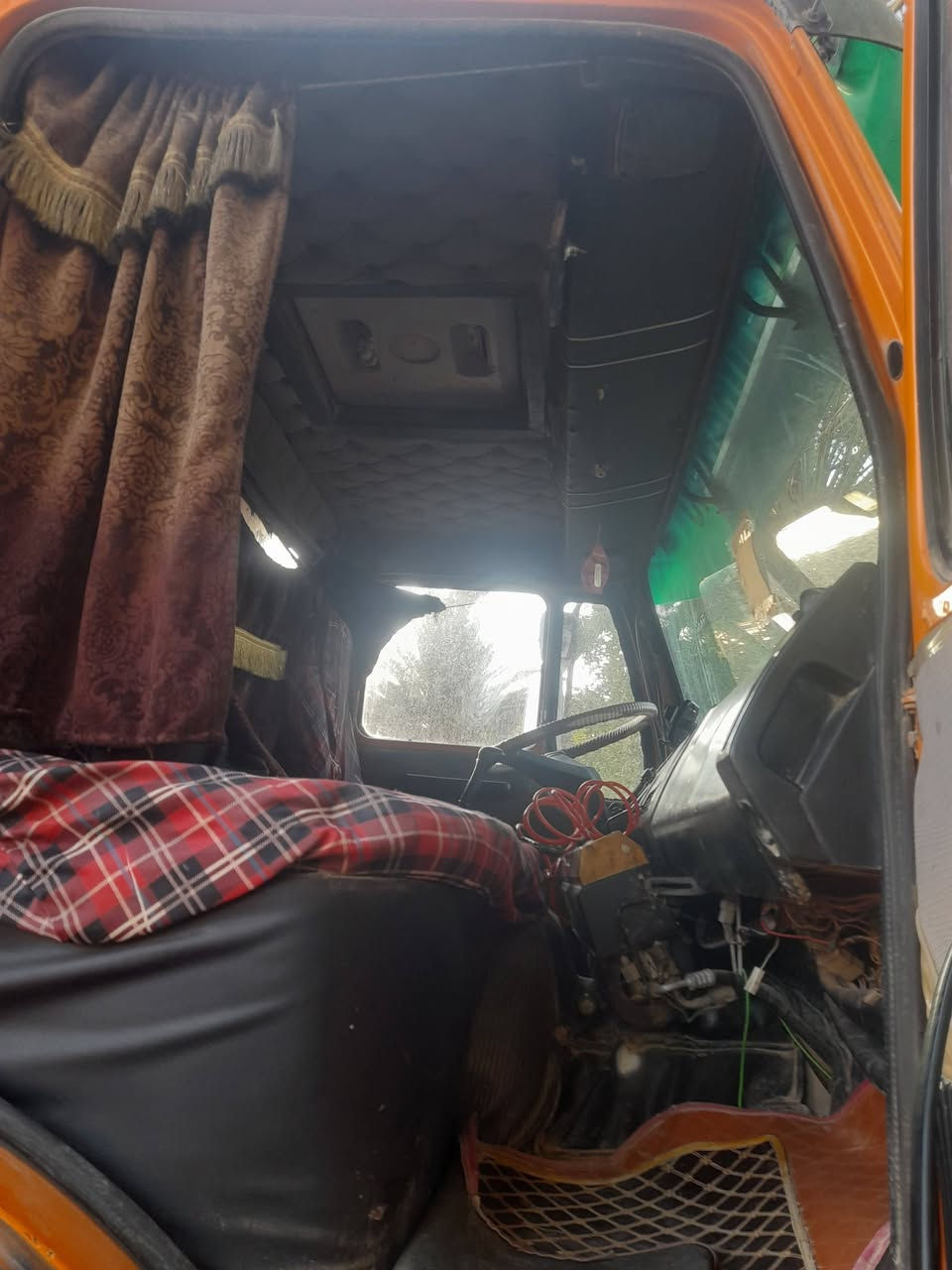 ياالله السلام عليكم ورحمة الله وبركاته سكس للبيع موديل 89ألمانيه رقم نينوه بسامينه مداور مباشر مكينه ١٣٠لاصرف ولابخار كير ١٦٠ مجموعه نص جيف رباط عدل بوربرين كبير تخم تاير حداديه جديده بدي لف مكان بابل الحله السعر 275 ملاحظة غير متواجد على الفيس رقم التلفون ***********
