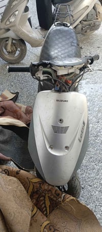 دراجه ساسوكي رياضي شغاله مكينه مفتوحه الاتصال 07881560331