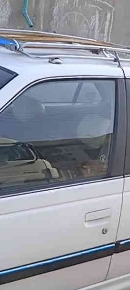 البيع تكيات عله يسياره يصيرن دركه كرونه وبوصلات البيع وامرواس بهورنات بوش سيدان
