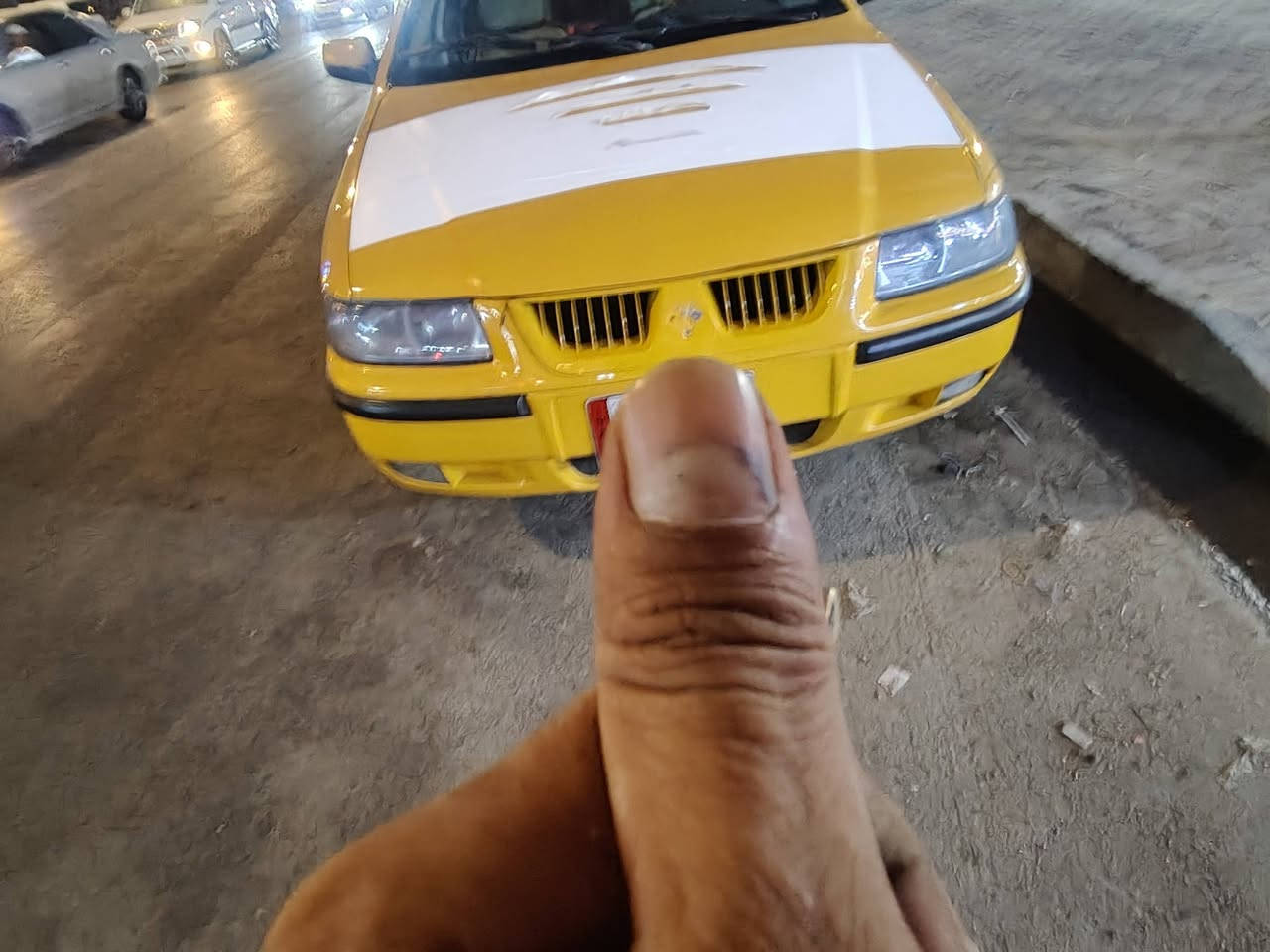 سلام عليكم سمند موديل 12
كفاله عامه فقط ملكوطه خياسات
تبريد نقص فقط كمبريسر 
سعر 32 بيهه مجال شراء يتصل
*********** واتساب فقط
