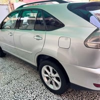 لكززRX350 لبيع 2008 ماشيه140 الف أمريكي حادث جاملق بدون دواخل فول. موا...