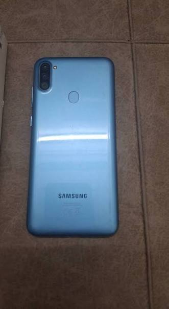 للبيع موبايل كلكسي А11نظيف شرط مامصلح ع وضع الشركه السعر 60 الف  بصمه بظهر 
***********
