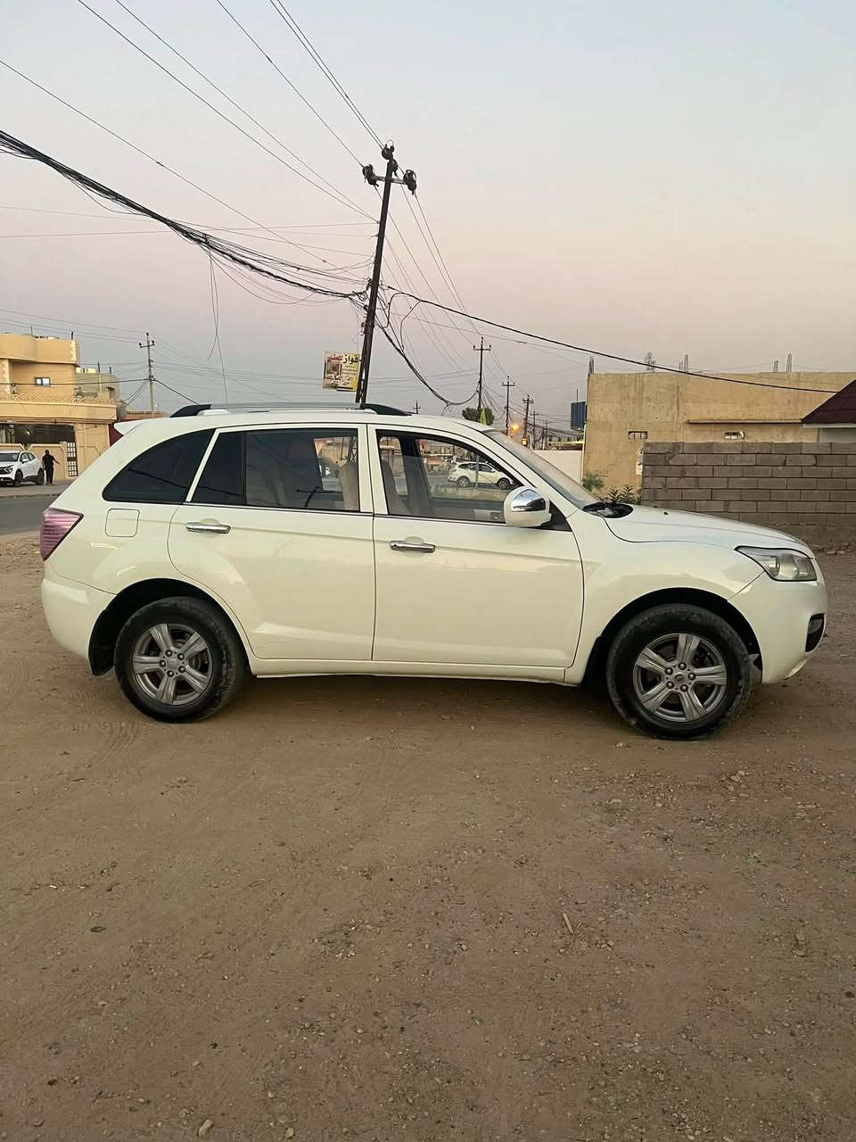 ليفان x60
2016
كير ومكينه كورلا 1800  اوتو
بدون صبغ بدون حادث سياره جاهزه   نقصها فقط كمبريسر تبريد  منظومه تبريد كلها جديده  هزه سنويه    تحويل مباشر 
السعر 70 وبيها مجال
 مكاني موصل 
***********
