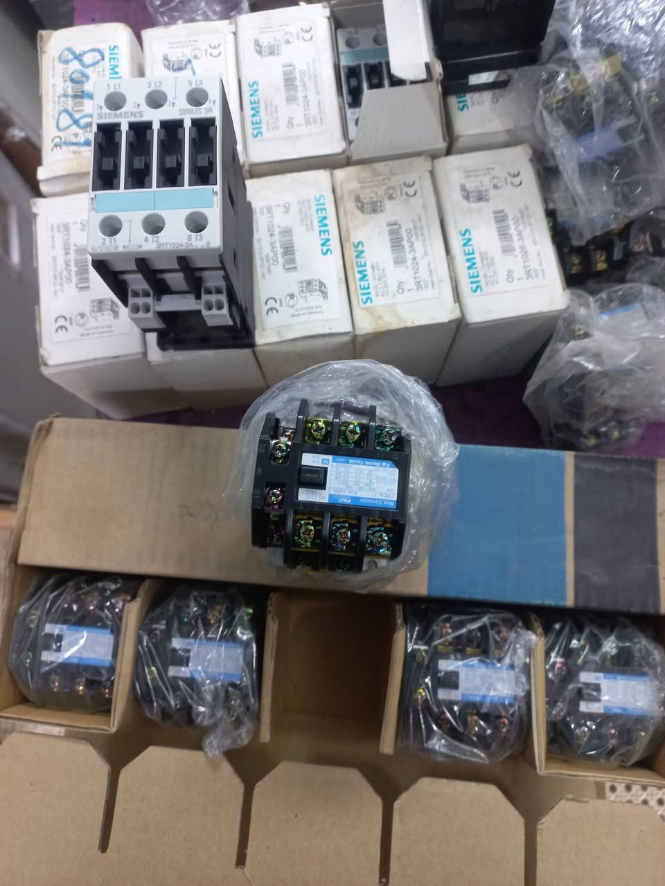 عقيل الكهربائي لتصليح المولدات والتاسيسات الكهربائيه ***********
