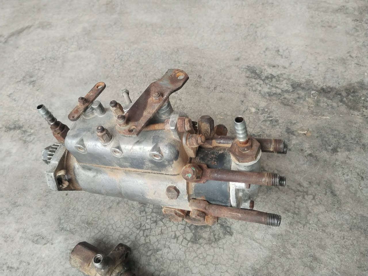 سلام عليكم
بم نوزلات محرك حاصد كلاص للبيع *********** مكان ديالى
