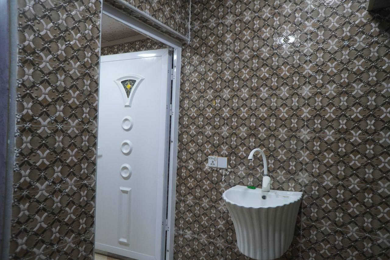 🏠 شقة للإيجار بسعر مناسب ✨
الشقة متكونة من:
🛏 غرفة نوم
🛋 استقبال
🍳 مطبخ
🚿 صحيات
🌿 طارمة
🔹 بناء درجة أولى
📍 الموقع: شارع أم الخيل خلف مجمع كاظم الغيظ
🔹 متوفرة جميع الخدمات (مقرنص، ماء، مجاري)
📞 للاستفسار: ***********
