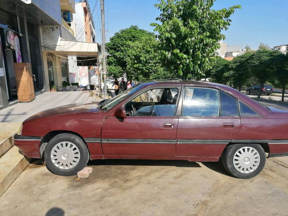 ئوپل اومیگا مکینه 20 گیرو مه کینه ی به شه رد کاره بای به شه رت تایه ی لوکه ته قه و ره قه ی نیه زور بی عه یبه رقم المانیه اوه لیاتی مه زبوته سعر 15 گه لا شوین سلیمانی راپه رین ژم *********** السليمانية, العراق
