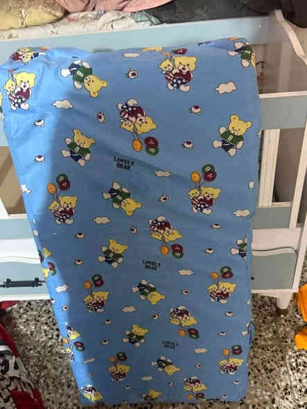 كاروك جديد مع دوشك مستعمل اسبوع أمانة الله إذ بي زلغ يرحع سعره ٩٥ مكانه بغداد العبيدي ***********
