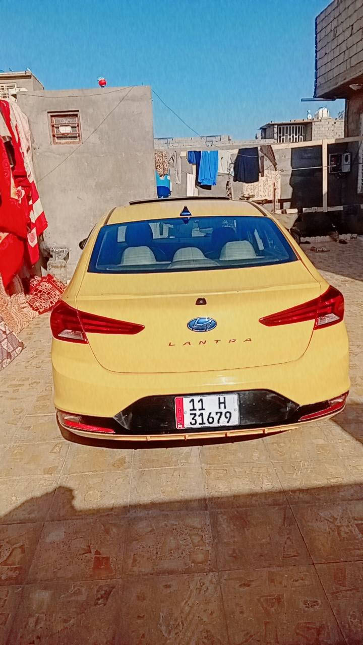 سلام عليكم النترا 19 وارد امركي 
حادث كدامك الصور بس ضرر امريكا 
فقط باب خلف السايق مبدل ليبل 1
فول مواصفات 1/1 لليخير مكينه 2000
دوش كير أيتي 6 نمر المرقوب جاهزلل 
هيئه وقرامات مصفره رقم بغداد دولي
السعر 133 وبيه مجال حك الجيه
العنوان كربلاء الحولي ***********
