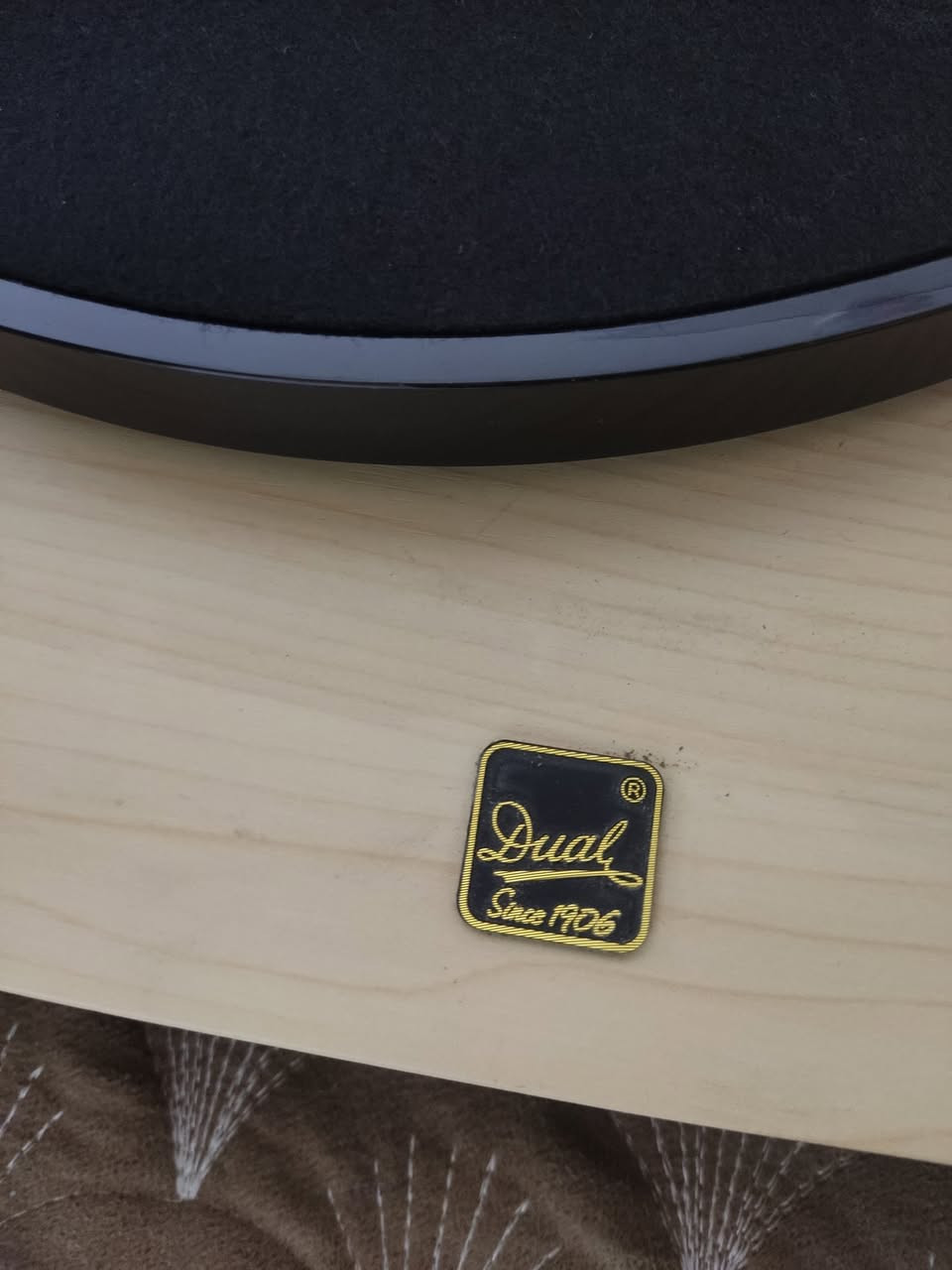 السلام عليكم
عندي هذا الجهاز للبيع 
السعر خاص 
***********
