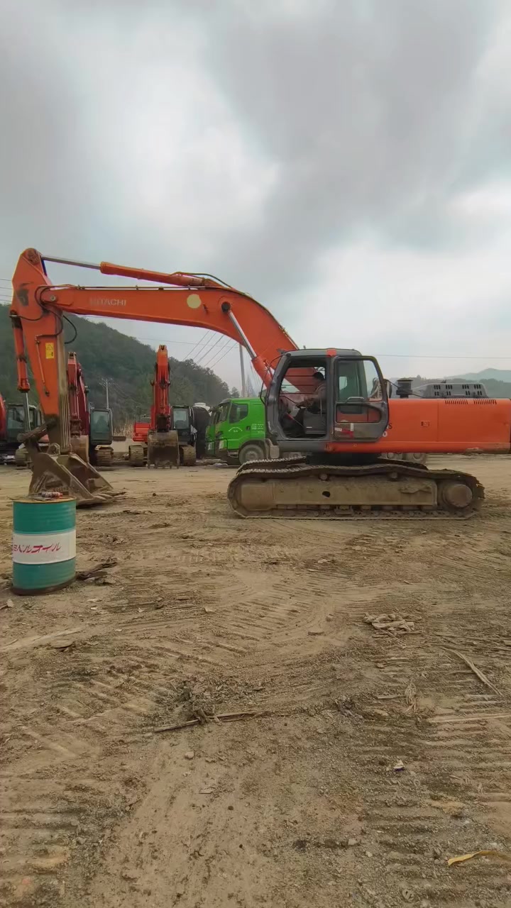 漂亮日立350-6待售，جميل هيتاشي 350 للبيعBeautiful Hitachi 350 for sale


**إذا كنت صاحب هذا الإعلان وتريد حذفه لأي سبب، رجاءا أرسل رسالة إلى الدعم الفني**