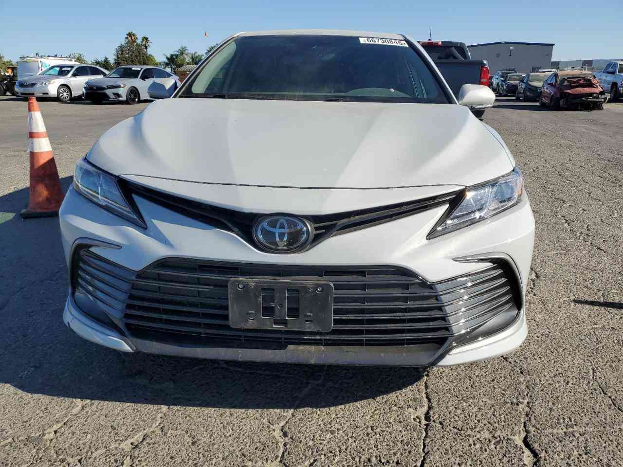 اسلام عليكوم
تويو تا كامري 
2024
موصفات LE
سيارا اماً مي و خلفي و مراية رادار فه تل رادار سيارة 
سيارا  كلين تا يتل بدون صوبخ حه تا دعاميات بدون صوبخ
عنوان سيارا دهوك 
سيارا جاهز من كلشي
رقم شاصي  4T1C11AK0RU208669 

***********…..اتصال.    

***********واتس آ
