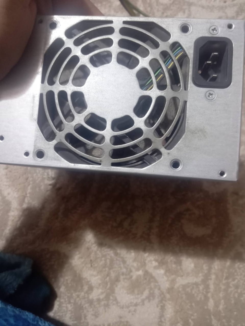 معالج intel Core i5 4590 الجيل الرابع ٢٠ الف
الرام القطعه ٤ قيقا مجموعهن ١٢ قيقا سرعة ١٦٠٠ ٢١ الف والقطعه ب ٧

مبرد معالج هوائي ممتاز جان فايدني السعر ١١ الف

كرت الشاشه Nvidia Geforce GTX1050 Ti 4gb مروحتين ب ٣٠ وبي مجال

باور سبلاي ٣٢٠ واط تكدر تربطه ويتعلق على كيسك بأي مكان السعر ٢٥ وبي مجال

يلي حابب يشتري كلهن يجي خاص فيسبوك أو يلي يريد بس قطعه هم عادي أبيع وحياكم الله و أكو مراوس كرت بس واذا ماعندك مراوس تكدر تشتري + القطع كلهن مستعملات وكلهن بيهن مجال


**إذا كنت صاحب هذا الإعلان وتريد حذفه لأي سبب، رجاءا أرسل رسالة إلى الدعم الفني**