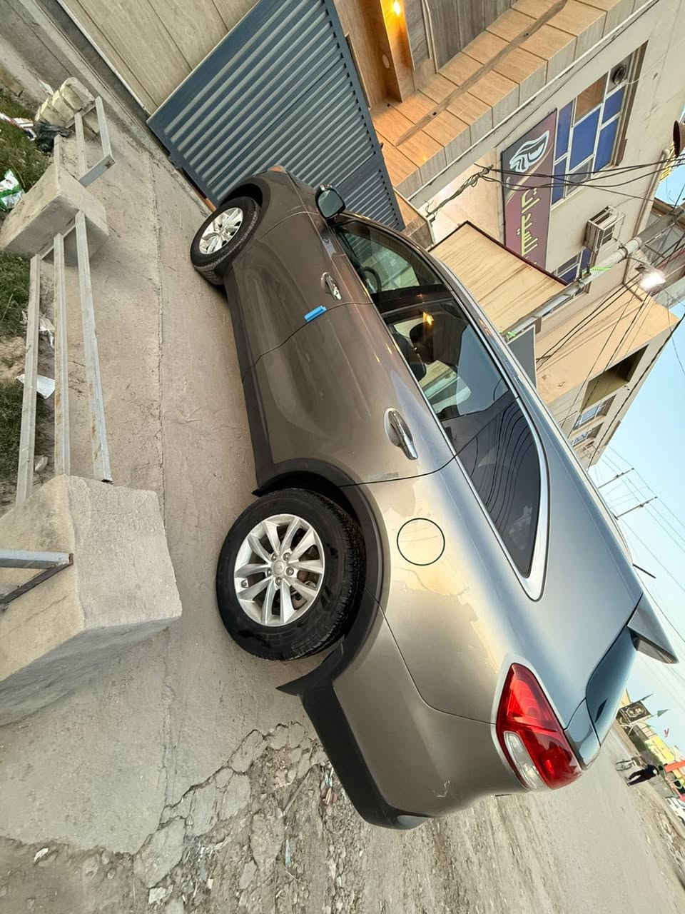 كيا سورينتو ٢٠١٦
مكينة ٤ سلندر 
السعر ١٦٤
رقم بابل باسمي . 
المسافة المقطوعة: ٨٩ ميل .
السيارة كيل تايتل مكفولة كفالة عامة كير محرك كشر ، عذا شخط موجود بالصور. 
عنوان السيارة : بابل . 
للتواصل الاتصال :. ***********
