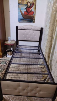 سرير حديد • اصلي • قوي