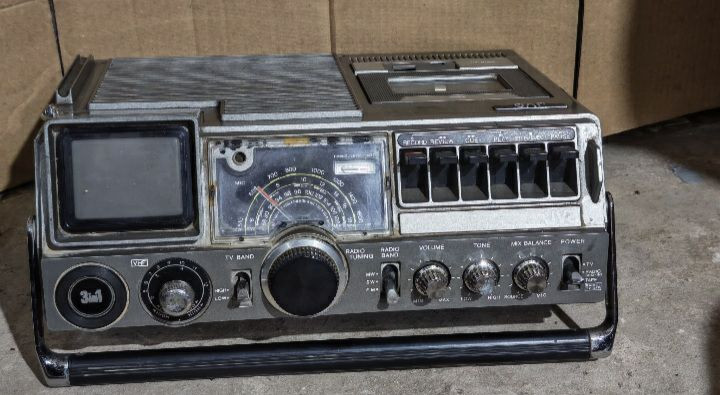 للبيع..راديو +مسجل+تليفزيون صغير (مدمج)..شغال نوع JVC..صناعه يابانيه..السعر  قيم ونشوف الافضل.


**إذا كنت صاحب هذا الإعلان وتريد حذفه لأي سبب، رجاءا أرسل رسالة إلى الدعم الفني**