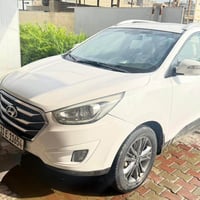 توسان 2015 لبيع او مراوس حسب لرغبه محرك 2000 دوش ويل اسود قطعتين تبريد...