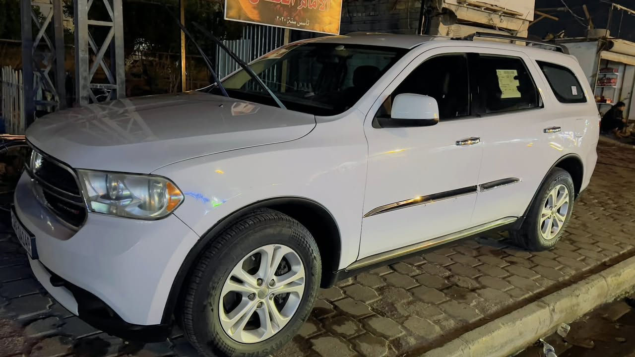 السلام عليكم اخوان دوج دورنكو لبيع موديل ١٣ وارد خليجي كفاله عامه بيه بارد بصيط السياره بسمي رقم بصره جاهزه مابيه اي نقص تخم تاير جديد حداديه كامله مكمله مابيه اي نقص العنوان الناصريه مركز اي استفسار اتصل ع رقم *********** السعر خاص
