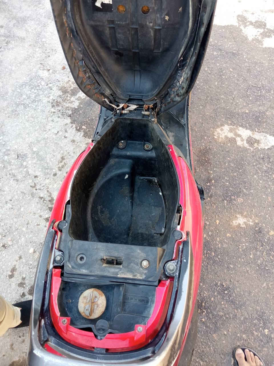 السلام عليكم فراشه للبيع مفتوحه كلها شغاله سلف هندر كهربائيات السعر370 و بيها مجال مكان نجف الرقم*********** مامتواجد خاص
