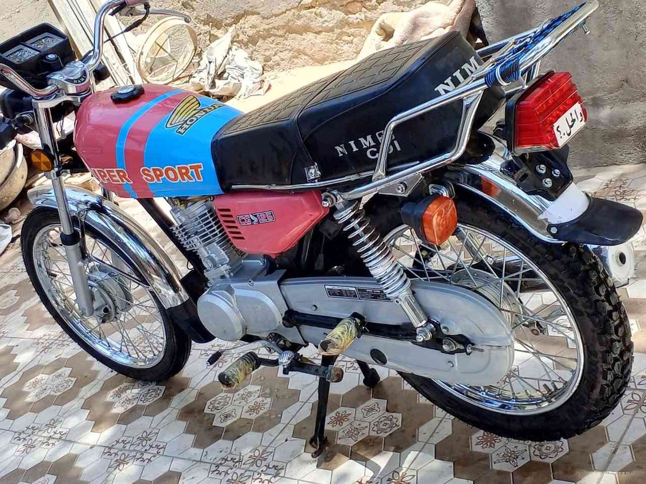دراجه للبيع كلك اخت جديده مكفوله من كلشي سعرها 450 ***********

