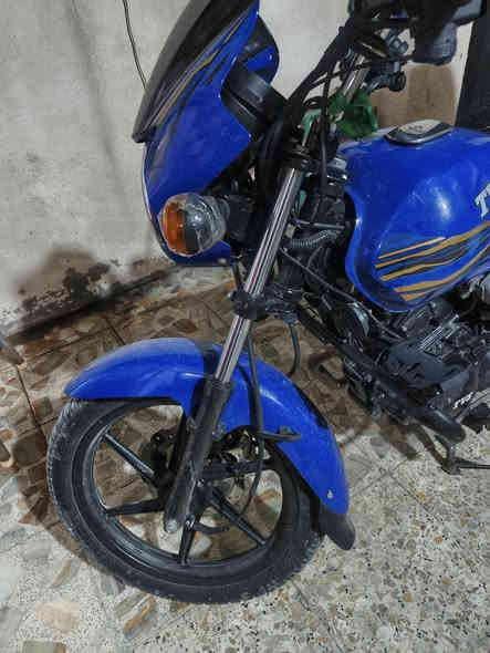 س ع
دراجه tvs 2023 نازله بال 25جديده رقم وسنويه بصره بأسمي 

الدراجه ماشيه ٥الاف يعني زيرو اي عطل مابيها 

العنوان البصره الحيانيه 

اتصل وتدلل ***********

السعر مليونين و٨٥٠
