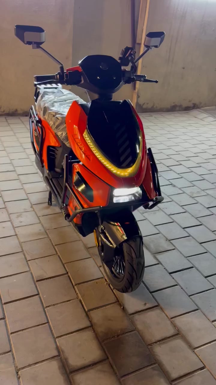 دراجه شحن أباتشي 2026 استعمال إسبوعين فقط بطاريه ليثيوم 72 فولد 50 أمبير تمشي مسافه 70 كيلو 3 سرع السرعه القصوى 85 بيها نضام بك ونضام كروز تثبيت السرعه وبيها صندوق ايضا ويه الدراجه وقاعده تليفون تايرات جوبلس وبريكات هيدروليك ملف 2500 مكاني بغداد حي القاهره الضباط اي استفسار هذا رقمي ***********
