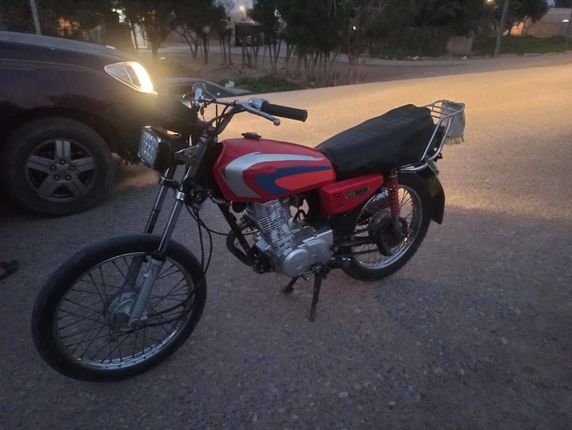 دراجه للبيع سكنر 6 اوراق حابين تصل على هذا الرقم موقع البتيره ***********
