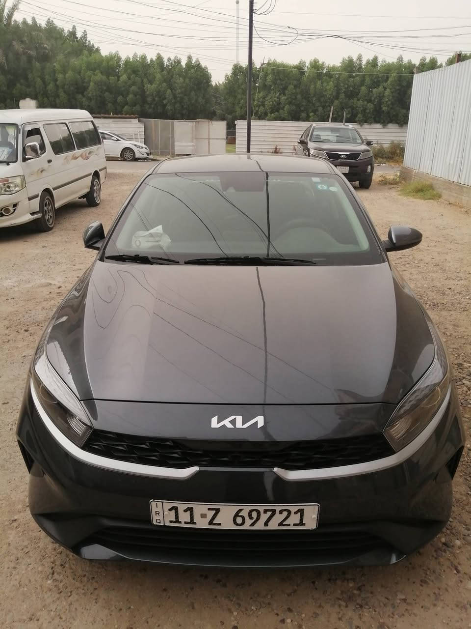 السلام عليكم
للبيع للبيع
كيا فورتي 2023 فئة FE (عميه) وارد امريكي محرك كير صدر كله بلادي  حادثها قبق جنطه ودعاميه كما موضح بالصور (استبدال قبق جنطه ودعاميه ومصبوغات)
السياره مرقمه وكامله باسمي
ماشيه 80 الف كيلو
المواصفات-محرك 2000 دوش-كير cvt-تحديد مسار-قياده ذاتيه-رادار امامي-مثبت سرعه - وضعيات قياده (normal-sport-smart)
كشنات قماش-سبير جك ماطور هوه بلادي
السعر155
العنوان بغداد الكرخ السيديه
للاتصال:***********
