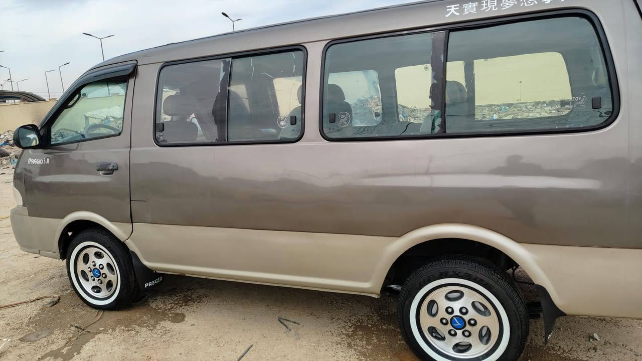 سلام عليكم بريجو موديل 2000مصفره هيئه ومرور داخله هزه مكينه وكير واكسن وحداديه جدد كهربائيات ودوشمه كشنات وكاعيه جديده وتواير جدد الاستفسار اكثر الاتصال ***********
