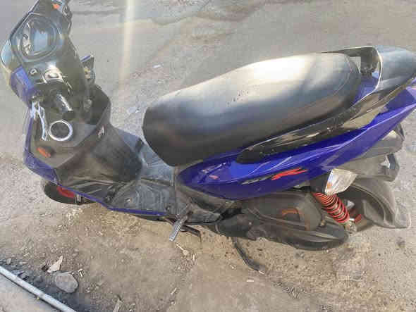 سلام وعليكم ثعلب جيتي ار للبيع دراجه نظيفه صارله ٤ اشهر من نازله من رمبه مكينه برغي ممفتوح بيه دراجه خرسه كله شغاله كهربائيات كله شغاله اخوان سعر ٩٠٠ وبيه مجال للشراي اي استفسار عل رقم ***********
