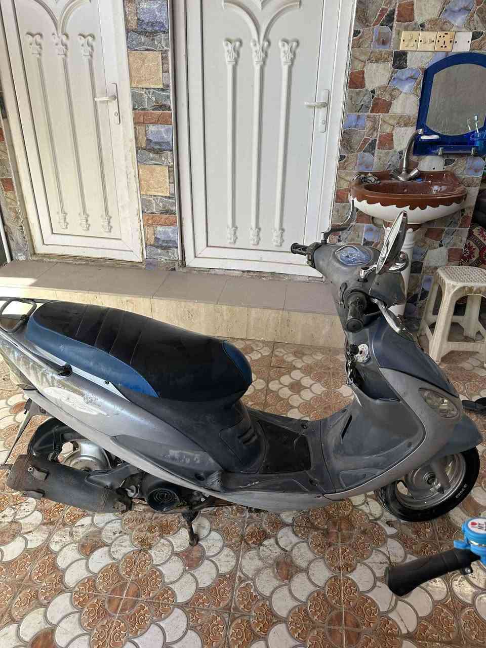 للبيع ماكس منغولي دراجة نظيفة شراي يتصل ‭٠٧٨١ ٣٢٤ ١٩٩٤‬
