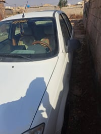 أبيض • ٢٠١٤ • رقم واسط