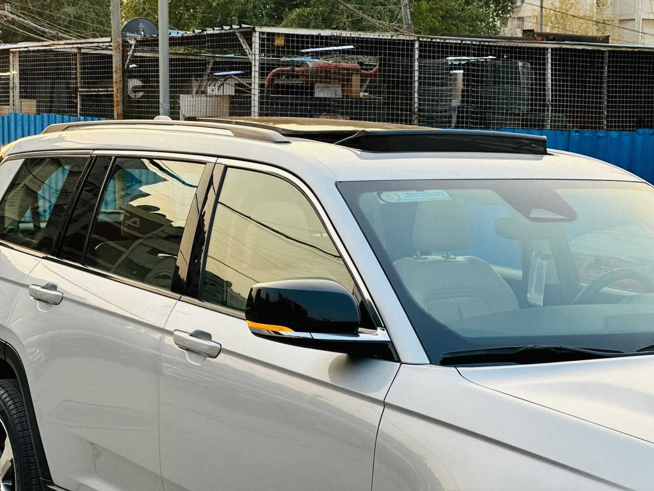 سلام عليكم جيب 2022 خليجي وكاله هارلم فوووول
مواصفات لمتد     مكفول  من كلشي
مكان سياره بغداد 28 نيسان 
رقم اربيل تحويل مباشر   بسمي 
هاتف ‭0770 009 9536‬
