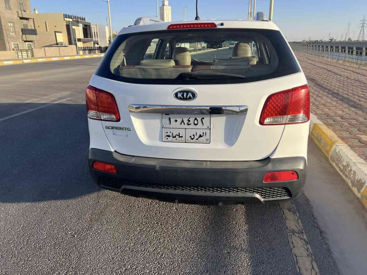 السلام عليكم
للبيع اومراوس حسب القناعه 

كيا سورنتو موديل 12

رقم سليمانيه سنويه 27

بسم عربي تريد تحويل تريد وكاله اني حاضر

محرك 4سلندر 2400حاويه شادينه جديد

7راكب

تخم تاير

ويل كب

تبريد تدفئه كله بشرط

بدون موصفات

بيه بارد باب سائق

وبيه صبغ شبر بجاملغ الخلفي

السعر135وبيه مجال

مكان السياره الرمادي الحوز 

الستفسار التصال ***********وات ساب

***********
