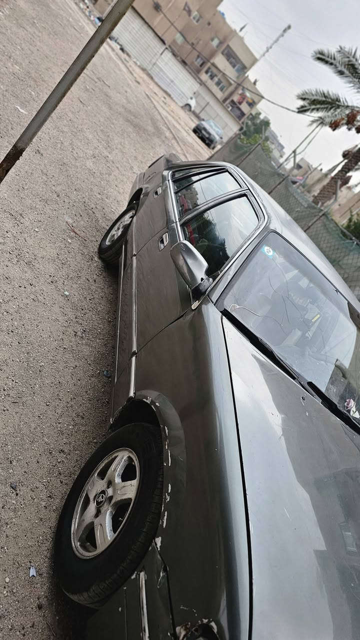 برنس فراشة 96 محرك فمتوح اوتو 
سيارة امانة الله و رسوله خير من الله الف الحمد لله و الشكر سنه كامله عندي فقط بانزين و دهن و ادامه 
مشط ستيرن كامل صدر حدادية. كامله 
تخم تايرات جديد 
دوشمه جديده العاليه مو هاي الكلاوات 
البانزين تخيل اروح الكربلاء و اجي و يبقه بيها ربع 
شاشه لمس سستم صوت جديد محيطي 
السياره ناقصها فقط بطاين امامي لا غير 
تبريد شحن غاز فقط و نروح اني وياك ايشي غير الشحن اني خسارة 
العنوان بغداد الزعفرانيه ***********
السعر 36 حق الجيه بخدمتك
