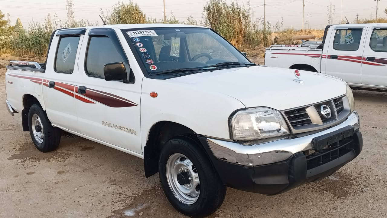 للبيع بيكم نيسان موديل 2010 مزاد وزارة الداخلية كفاله عامه ماعدى شبرين صبغ واضحات بل  فيدو محرك كير حداديه كهربيات دوشمه كله جاهزة سعره 80 ورقة وبيه مجال مكان الناصرية الرفاعي مكلف بلنشر ***********
