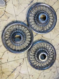 للبيع 3 تكوك  موستنك فارغ  حجم 14  لا فتح لا عواج ولا سيم  07813497470