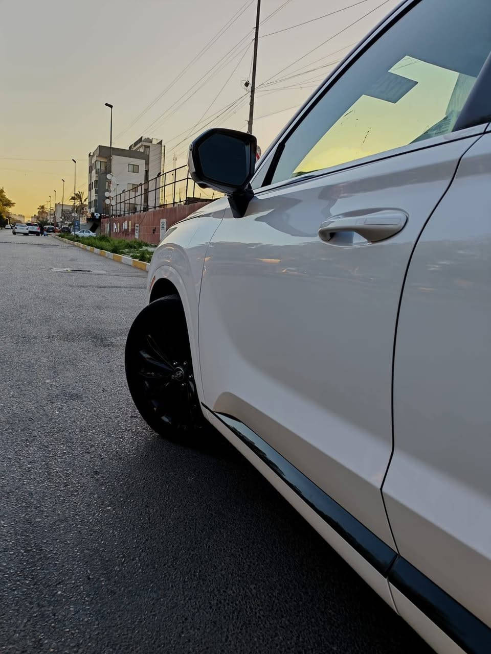 السلام عليكم بلسايد موديل ٢٠٢٤ذوي الشهداء بسمي وارد امريكي بدون تبديل بدون صبغ بدون ايرباك  حجم المحرك : 3800 / 6 سلندرر
عدد المقاعد 7 راكب 
فتحة سقف عدد (2) (بانورما)
سقف كنــــتارا
تتقدم وترجع بريمونت
شاشة عرض داتــــاشــــو
كيج الكــــتروني 
انــــارة دشبول وأبواب محيطيه متعددة الألوان 
بصمة ابواب
بصمة تشغيل 
تشغيل عن بعد (𝐑𝐄𝐌𝐎𝐓𝐄 𝐒𝐓𝐀𝐑𝐓)
شاحن هاتف لاسلكي
شاشة دشبول ديجيتال
سماعات هارمان كاردن عدد 16
عداد كاميرات 5 
كاميرا 360
كاميرا امامي
كاميرا جانبي
كاميرا خلفي
شفتات استيرن
هاند بريك بصمة
اوتو بارك (𝐀𝐔𝐓𝐎 𝐏𝐀𝐑𝐊)
اوتو هولد (𝐀𝐔𝐓𝐎 𝐇𝐎𝐋𝐃)
اوتو ستارت (𝐀𝐔𝐓𝐎 𝐒𝐓𝐀𝐑𝐓)
اوتو ستوب (𝐀𝐔𝐓𝐎 𝐒𝐓𝐎𝐏)
رادار 360
رادار امامي (تحديد مسار)
رادار جانبي  (نقاط عمياء)
رادار خلفي (التحذير من الاصطدام)
حساسات 360
حساسات امامي
حساسات جانبي 
حساسات خلفي
نظام (𝐒𝐌𝐀𝐑𝐓)
نظام (𝐒𝐏𝐎𝐑𝐓)
نظام (𝐂𝐎𝐌𝐅𝐎𝐑)
نطام (𝐄𝐂𝐎)
كشنات (𝐕𝐢𝐩)
كشنات مساج
كشنات جلد 
جميع كشنات كهربائي
كشنات خزن+ميموري 
كشنات تبريد امامي وخلفي
كشنات هيتر  امامي وخلفي
تحكمات استيرن
استيرن هيتر
تبريد لمس
تبريد مركزي 
صندوق شفط كهربائي 
لايتات (𝐋𝐄𝐃) لید عدسة زينون 
بكلايتات (𝐋𝐄𝐃) لید
 ويـل كـروم اسود
السعر٣٤٥
‏***********
