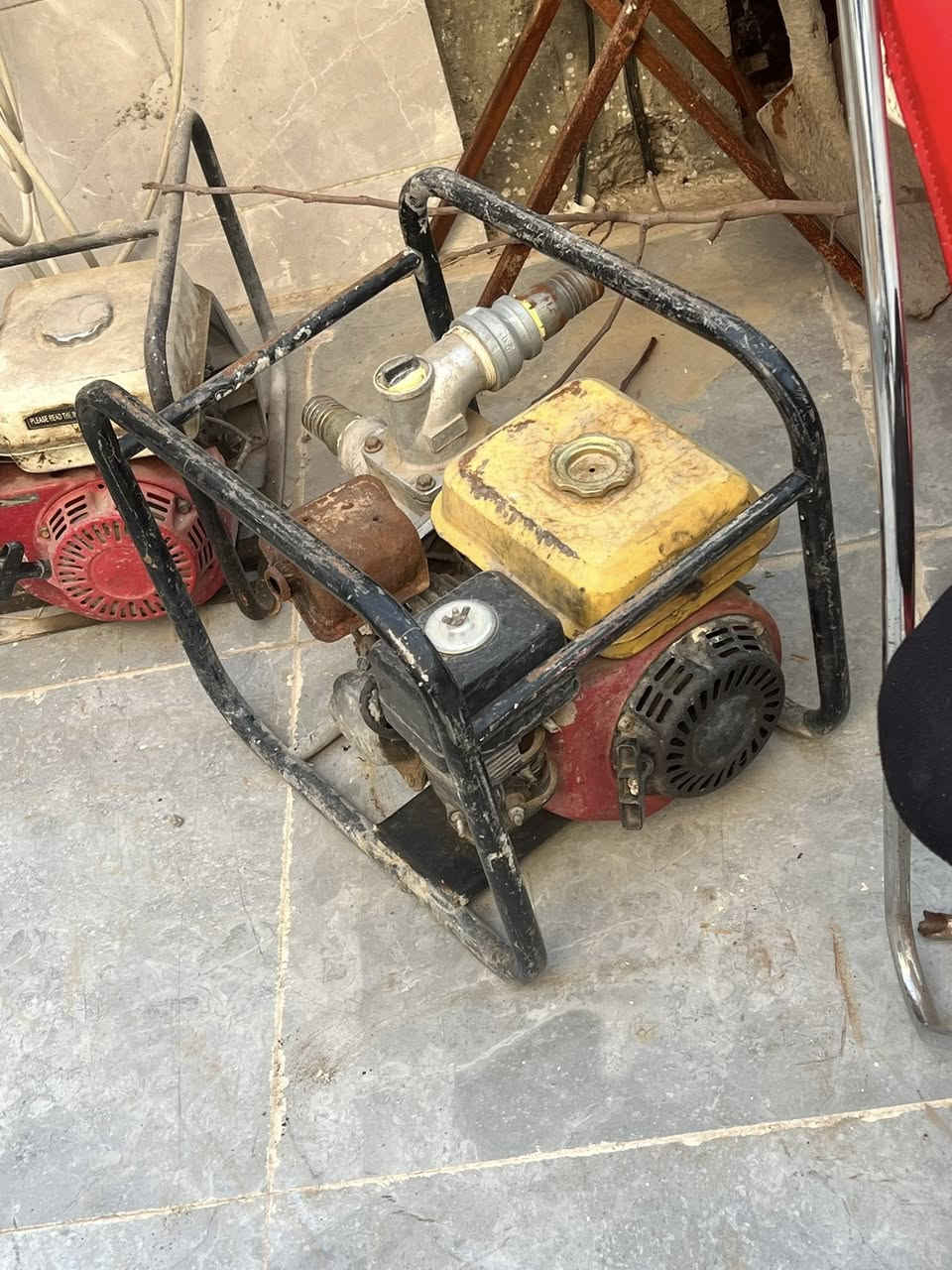 مطورات مي شغالات أي عيب مابيهمن العداد 3
سعر الواحد 80وبي مجال 
***********
