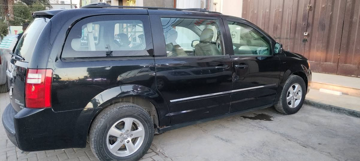 دوج كرفان ٢٠٠٩ كلين بدون حادث و صبغ السيارة مكفوله
كشن السايق كهرباء دوسات البريك كهرباء أبواب كهرباء جام ٦ كهرباء
محرك ٣٨٠٠ مكفول و كير مكفول
تخم تاير حدادية أمامي فقط بوش طبله فقط
تبريد ٣ قطع
شاشة تاب و كامرة
ظفيرة و قاعدة فيوزات و عقل بلاد
ماشيه ١٠٠ ألف حقيقي
رقم بغداد بسمي
*********** بغداد الكرخ
