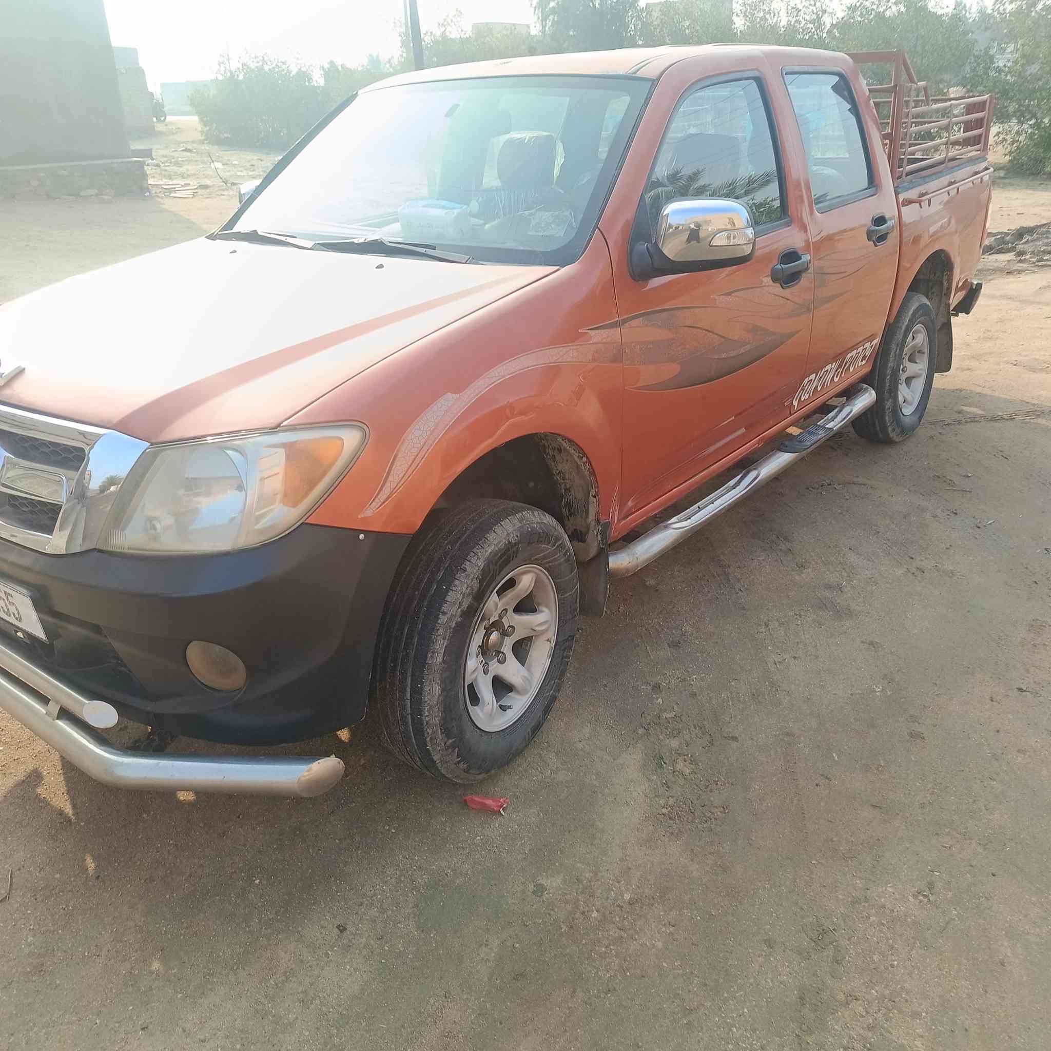 السلام عليكم 

سيارة گنوة 2013جاهزة ومكفولة 
وجه مالتها فلاونزه 
وكير ومحرك خير من الله حدادية خير من الله 
سيارة مكفوله من كلشي 
واي نقص مابيها وجاهزة 

ب65وبيها مجال 
هذا رقمي ***********
