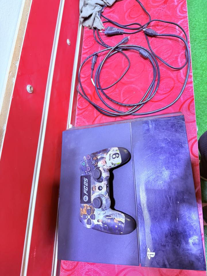 بلي 4 نظام 12.50
فارغ مابي العاب ولامهكر فقط يحتاج قرص تهكير ب5 الاف وتنزل العاب وتلعب وتتونس
تجي وياه جويستك وحده تجاريه مع كامل الملحقات
ً
مكاني البصره قضاء المدينه رقمي ***********
