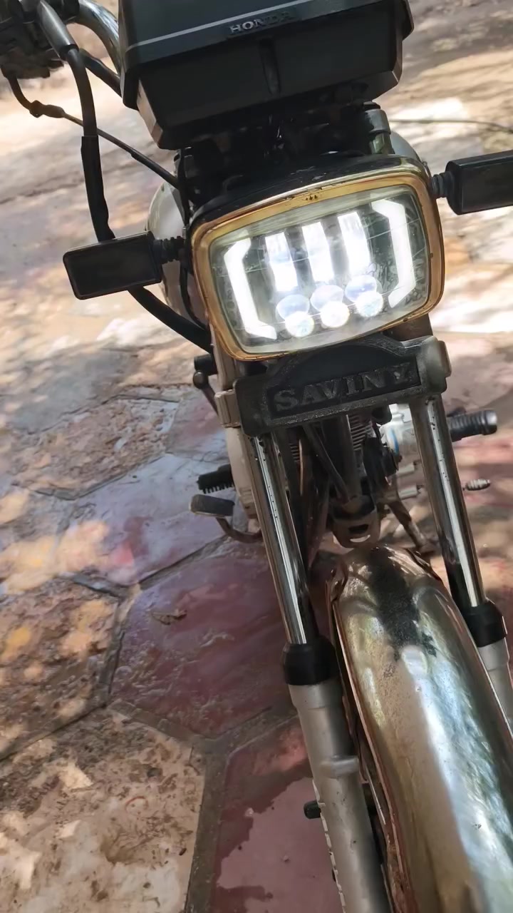 سلام عليكم دراجه لبيع سيفان مديل ٢٠٢١كلك اكفلك سارقه وعشاير دراجه تخبل مال جناي بيه كم نقص بسيط ما يكلفن ١٠تلاف كلجات جديده شرط تعلك مكاني حله نيل ٣١٠وبيه مجال قليل ***********
