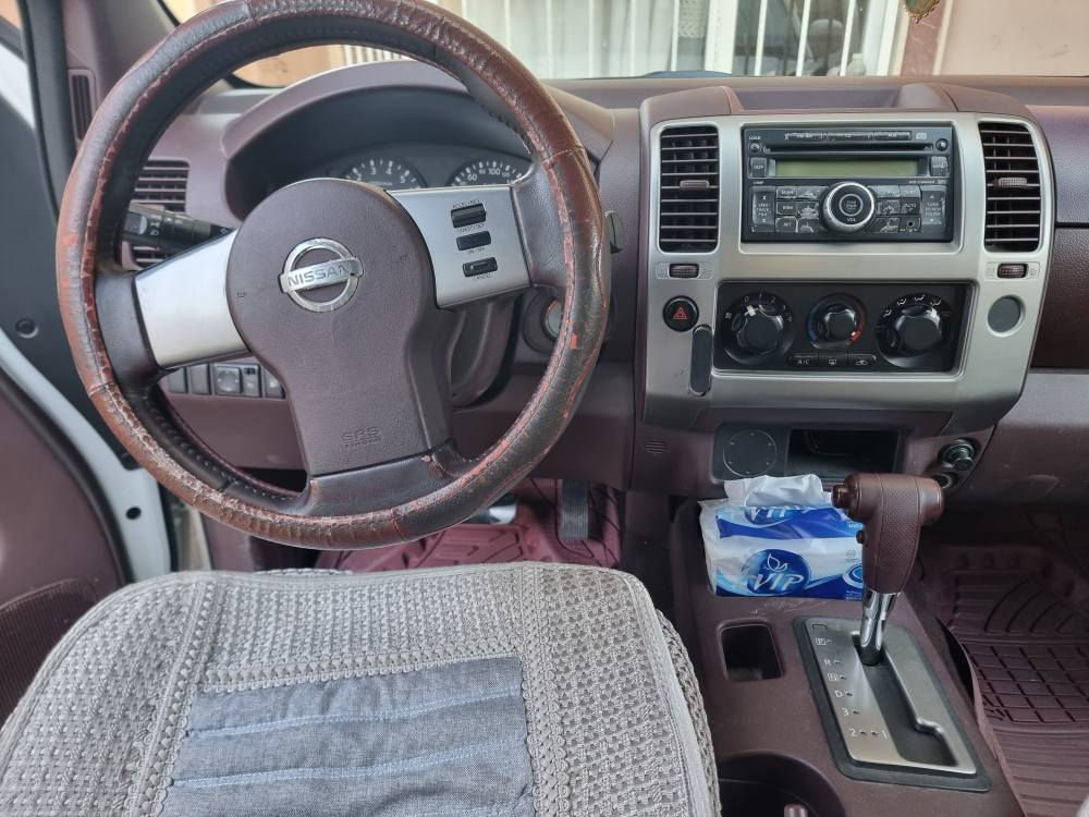 نيسان نافارا دبل قمارة ابيض خليجي 
~ موديل 2014 و سنوية و هزة و رقم اربيل الماني جديد الى 2030 
~ محرك وضع شركة
~ فول مواصفات SE
~ مسجل 6 CD
~  حساسات و  كاميرة خلفية
~تحديد سرعة 
~  تايرات جديدة لاسا تركي اصلي 
~ ماشي 116 الف كم حقيقي 
~ سيارة بدون دعم و صبغ 
~ ايرباك سليم
~ سعر(142 )💰ورقة دولار بيها مجال 🤏
*********** دهوك, العراق
