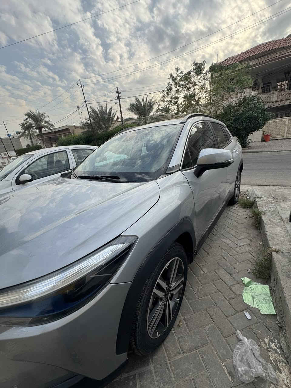 كورلا كروس 22 فول مواصفات عدا الفتحة بانزين فقط ماشية 76 كيلو رقم اربيل سعر البيع 155 وبيه مجال بسيط  ***********
