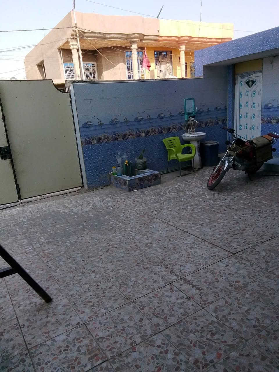 سلام عليكم دار البيع مساحة200 المكان بابل الحصوه حي العلام الرقم

***********
