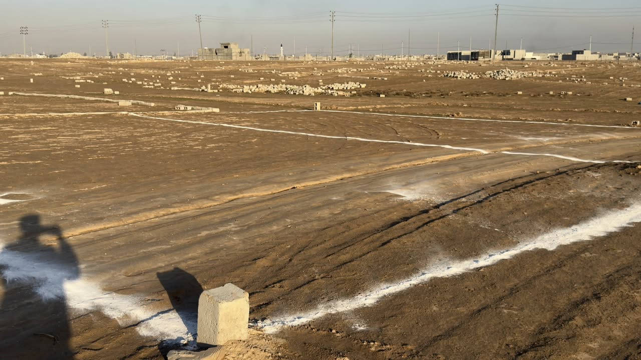 قطعة ارض للبيع زراعي مساحة 400 متر بالصيادة واجهه 20 والعمق 20 قرب شقق الصيادة ومقابل مجمع بوابة كركوك ماي وكهرباء قريب عليه موقع مميز سعرها 12 مليون للأستفسار *********** ويرهم نص القطعة 200 متر ب 6 ملايين 
#ضمانات
مضمون من العشائر والمدني والورثه
