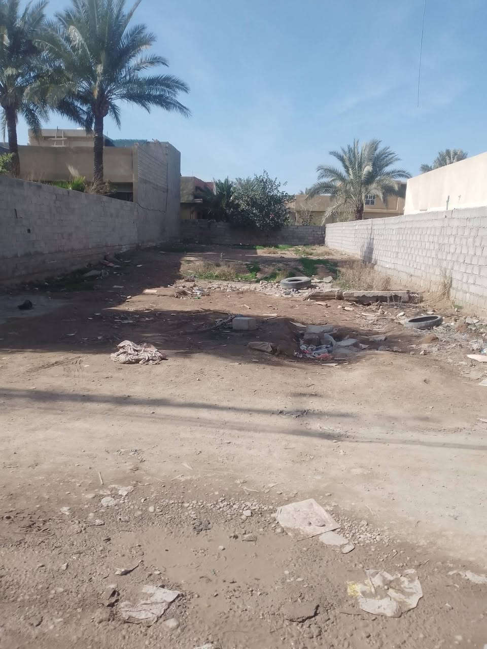 قطعة أرض للبيع من ضمن طابو منطقة الانتصار مقابيل مستشفى حماد شهاب
_ المساحة 430 متر

_ خدمات كهرباء ماء مجاري 

_ الموقع قرب مدرسة يعرب 

_ ترهم مشتملات أو بيت كبير حديقة

_ مدفونة وعالية عل شارع بس ذب مواد بناء 

_ للاستفسار أكثر اتصل بنا 

***********
